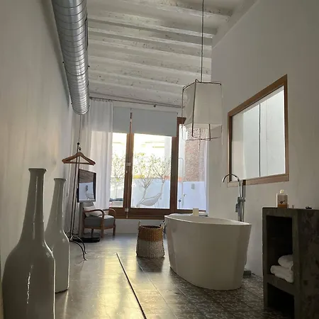Born Penthouse Loft 1 *