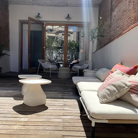 Born Penthouse Loft 1 *